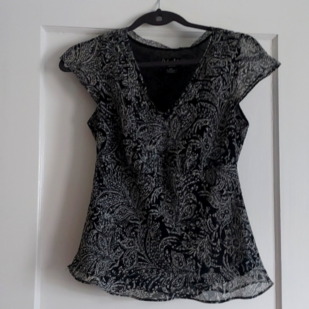 A black and white Rafaella top